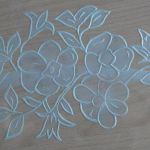 Réalisation de motifs floraux grâce à une aérogommeuse Réalisation de motifs floraux